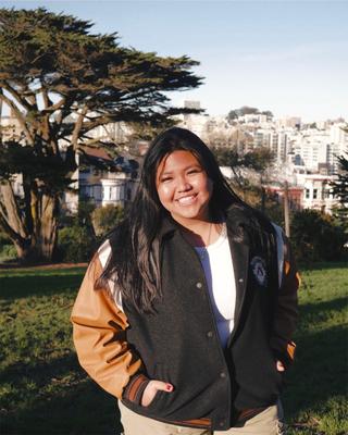 A headshot of Roxanne Ramos.