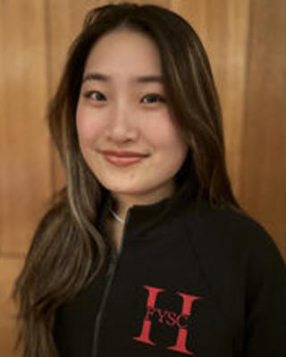 Headshot of Eliana Heo