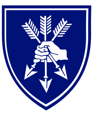 Lowell House shield